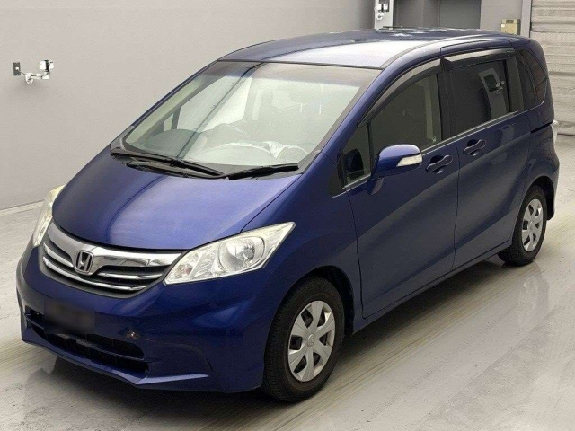 HONDA FREED 2012