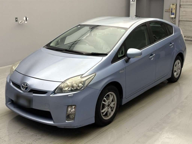 TOYOTA PRIUS 2011