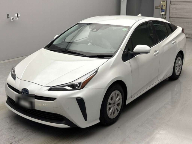 TOYOTA PRIUS 2021