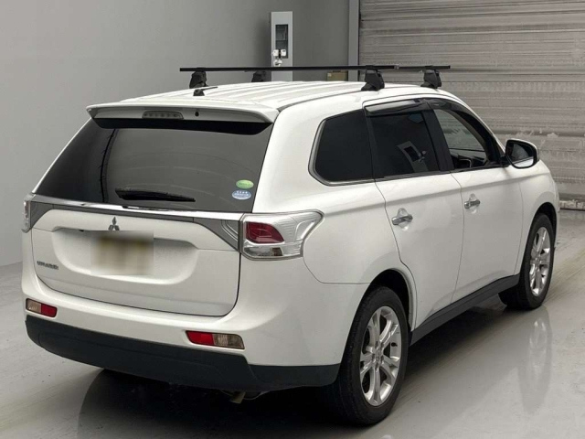 MITSUBISHI OUTLANDER 2012