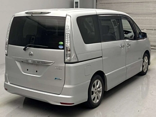 NISSAN SERENA 2013