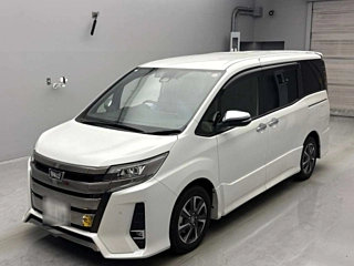 TOYOTA NOAH 2021