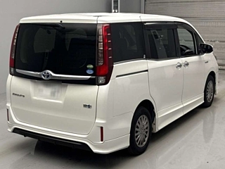 TOYOTA ESQUIRE 2016