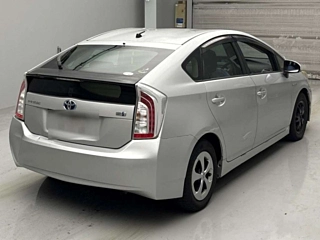 TOYOTA PRIUS 2012