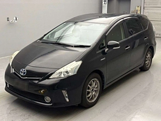 TOYOTA PRIUS ALPHA 2014