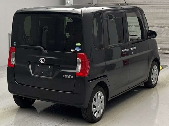 DAIHATSU TANTO 2016