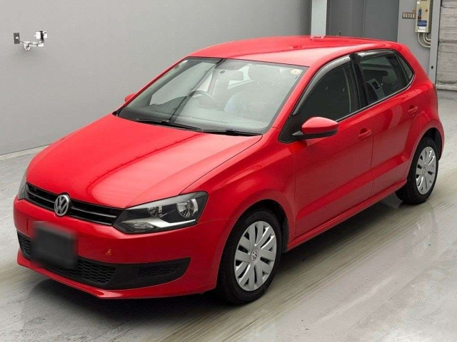 VOLKSWAGEN POLO 2013
