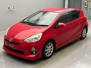 TOYOTA AQUA 2013
