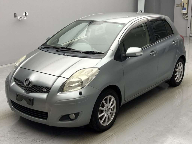 TOYOTA VITZ 2009