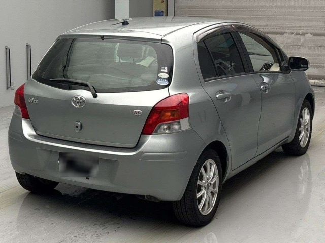 TOYOTA VITZ 2009