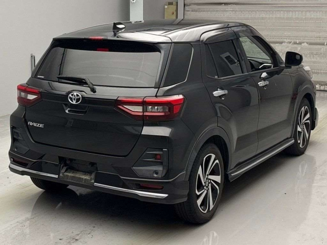 TOYOTA RAIZE 2021