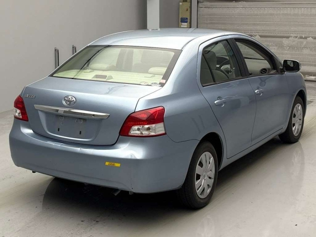 TOYOTA BELTA 2011