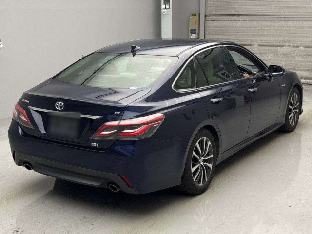 TOYOTA CROWN 2019