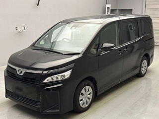 TOYOTA VOXY 2019