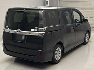TOYOTA VOXY 2019