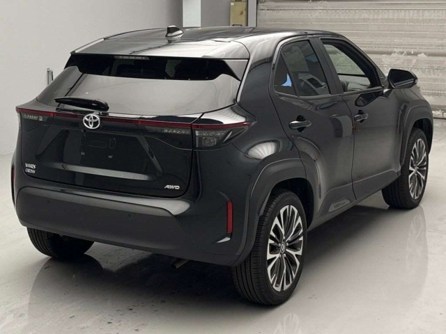 TOYOTA YARIS CROSS 2023