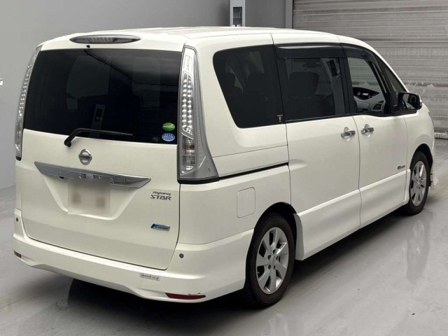 NISSAN SERENA 2013