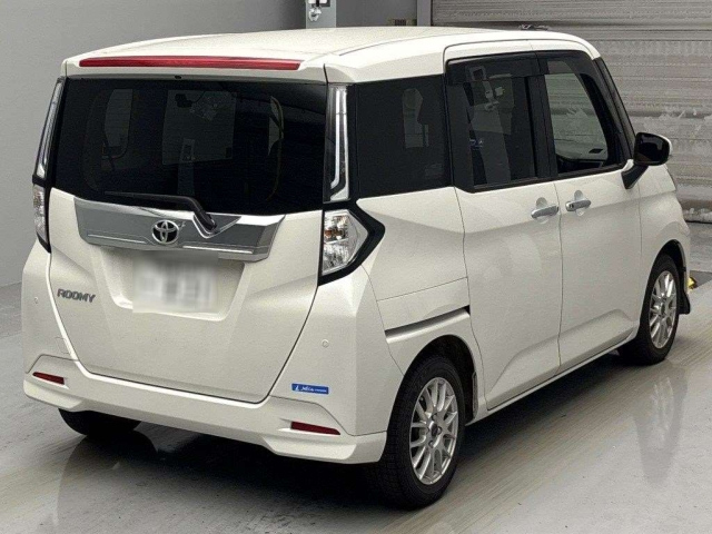 TOYOTA ROOMY 2022