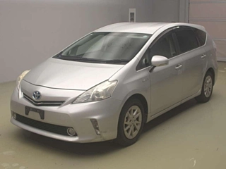 TOYOTA PRIUS ALPHA 2012
