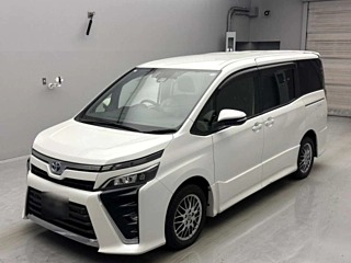 TOYOTA VOXY 2020