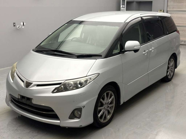 TOYOTA ESTIMA 2009