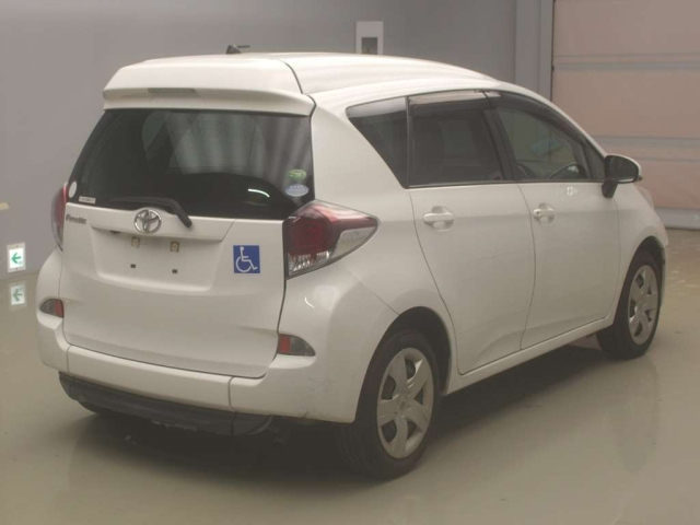 TOYOTA RACTIS 2015