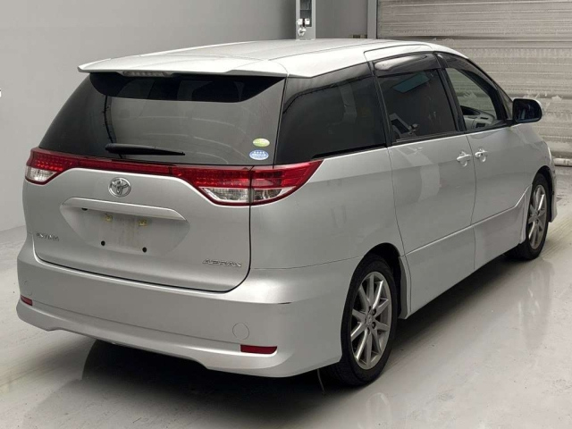 TOYOTA ESTIMA 2009