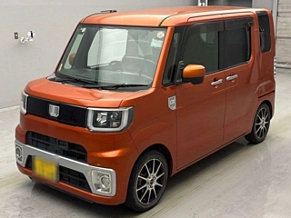 DAIHATSU WAKE 2016