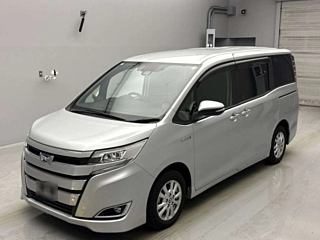 TOYOTA NOAH 2020