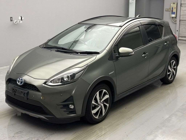 TOYOTA AQUA 2018