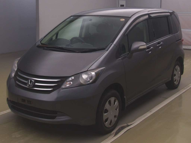 HONDA FREED 2010
