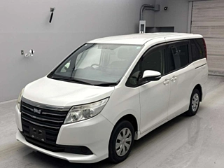 TOYOTA NOAH 2014