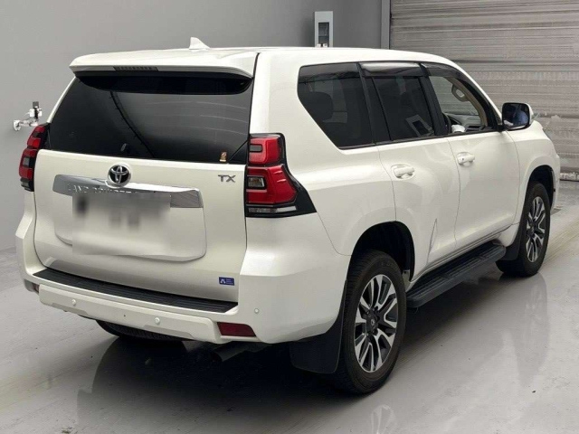 TOYOTA LAND CRUISER PRADO 2022