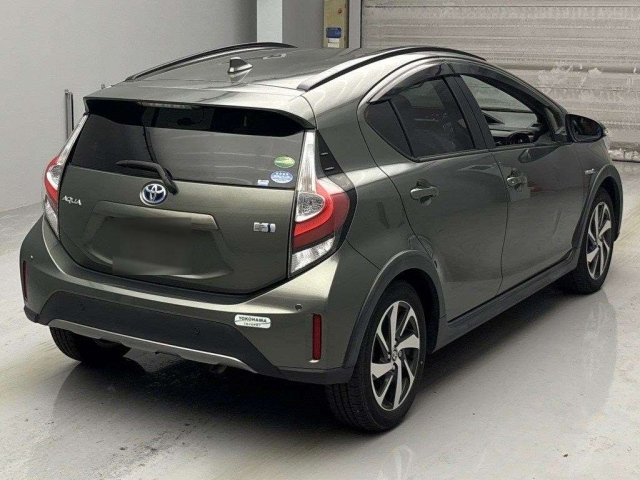 TOYOTA AQUA 2018