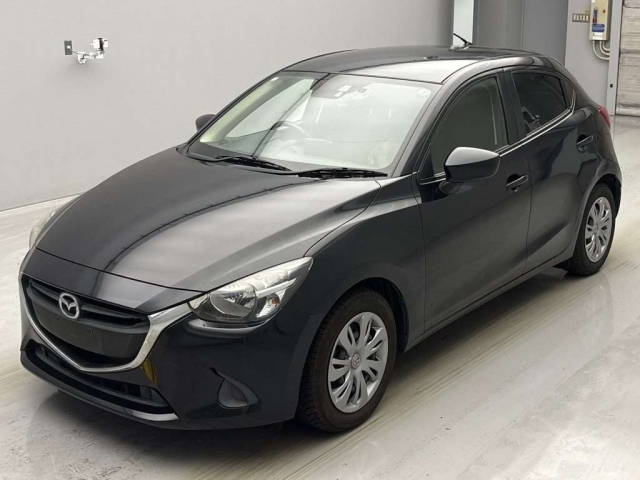 MAZDA DEMIO 2016