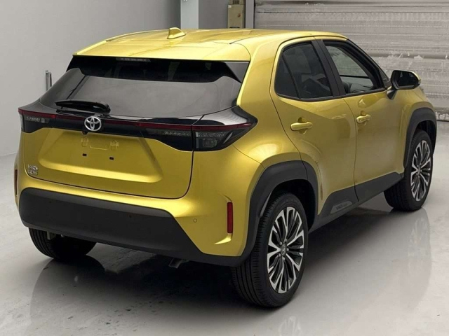 TOYOTA YARIS CROSS 2022