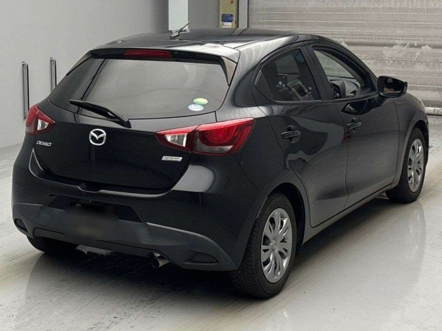MAZDA DEMIO 2016