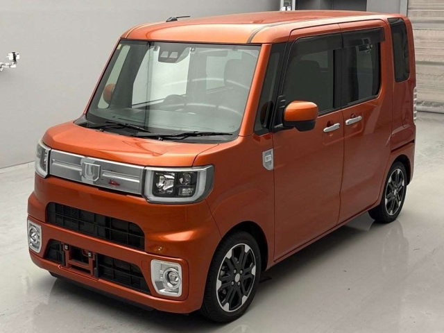 DAIHATSU WAKE 2020