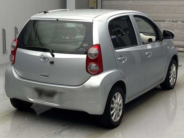 TOYOTA PASSO 2010