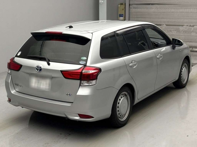 TOYOTA COROLLA FIELDER 2017