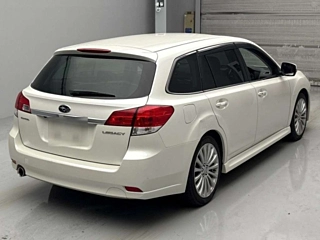 SUBARU LEGACY 2011
