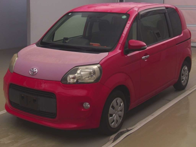 TOYOTA PORTE 2012