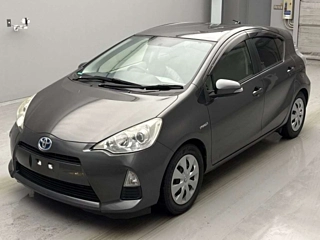 TOYOTA AQUA 2012