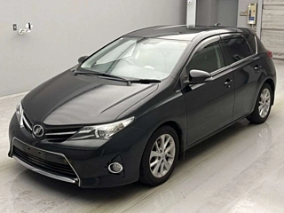 TOYOTA AURIS 2013