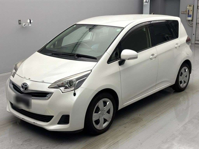 TOYOTA RACTIS 2014