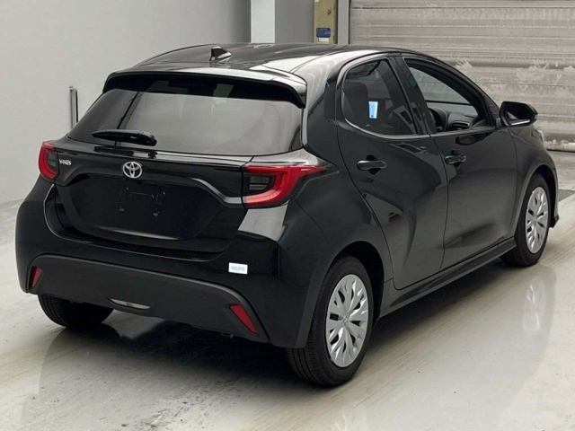 TOYOTA YARIS 2024