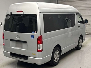 TOYOTA HIACE VAN 2017