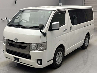 TOYOTA HIACE VAN 2021