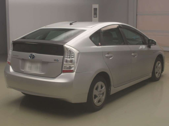TOYOTA PRIUS 2010