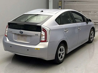 TOYOTA PRIUS 2012